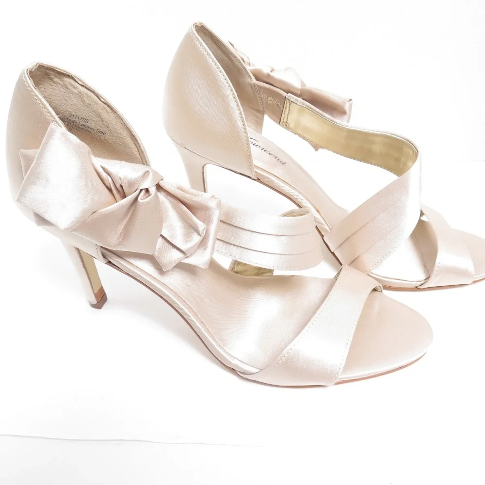 LULU TOWNSEND Satin Champagne High Heel Shoes - Picture 4 of 8